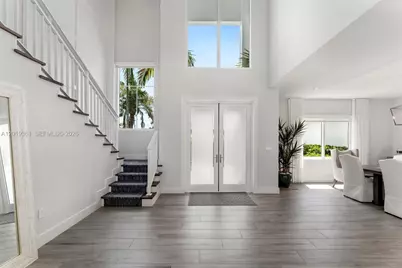 13040 N Bayshore Dr, North Miami, FL 33181 - Photo 12