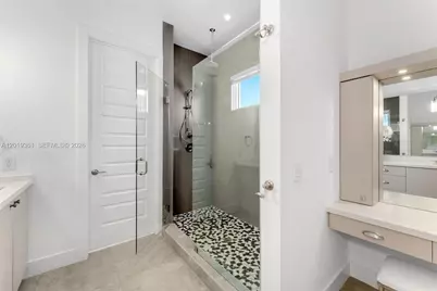 13040 N Bayshore Dr, North Miami, FL 33181 - Photo 44