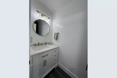 6832 W 2nd Ct, Hialeah, FL 33014 - Photo 8