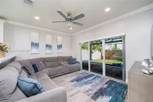 3179 NE 4th St, Homestead, FL 33033 - Photo 12