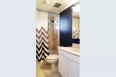 1900 Diana Dr #3E, Hallandale Beach, FL 33009 - Photo 6