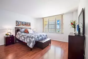 5600 Collins Ave, Miami Beach, FL 33140 - Photo 10