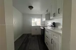 9431 SW 4th St, Miami, FL 33174 - Photo 16