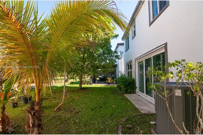 5124 SW 155th Ave, Miramar, FL 33027 - Photo 4