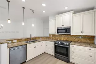 5621 NW 117th Ave, Coral Springs, FL 33076 - Photo 12