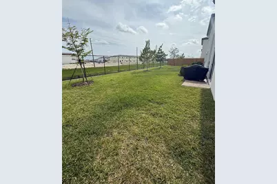 2584 SE 25th Ct, Homestead, FL 33035 - Photo 8