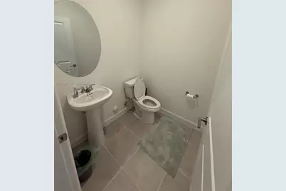 2584 SE 25th Ct, Homestead, FL 33035 - Photo 18