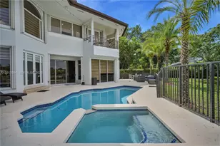 14332 Ardoch Pl, Miami Lakes, FL 33016 - Photo 4