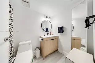 7601 E Treasure Dr, North Bay Village, FL 33141 - Photo 28