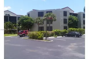 210 Lake Pointe Dr, Oakland Park, FL 33309 - Photo 1