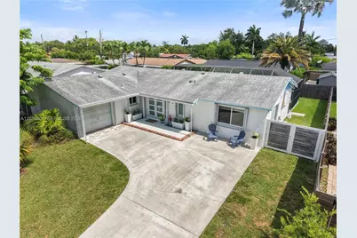 10455 SW 200th St, Cutler Bay, FL 33157 - Photo 2