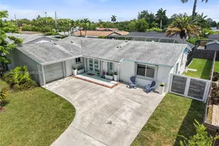 10455 SW 200th St, Cutler Bay, FL 33157 - Photo 2