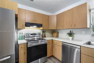 10455 SW 200th St, Cutler Bay, FL 33157 - Photo 20