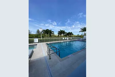10241 NW 71st Ter, Doral, FL 33178 - Photo 34