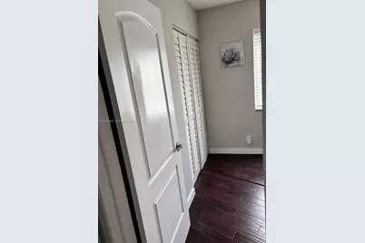 720 Bayshore Dr #301, Fort Lauderdale, FL 33304 - Photo 22