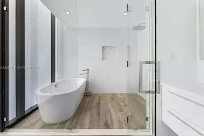 1525 Bay Rd #1525, Miami Beach, FL 33139 - Photo 18