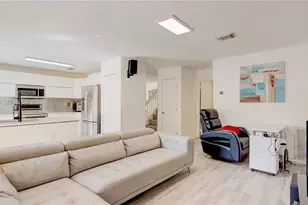 19141 NW 12th St, Pembroke Pines, FL 33029 - Photo 14