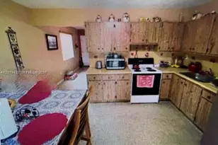 9385-9387 SW 37th St, Miami, FL 33165 - Photo 10