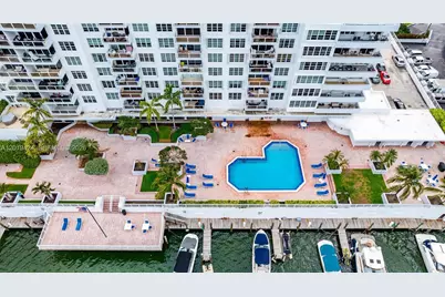 5700 Collins Ave #7J, Miami Beach, FL 33140 - Photo 30