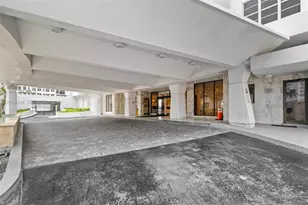 5700 Collins Ave, Miami Beach, FL 33140 - Photo 26