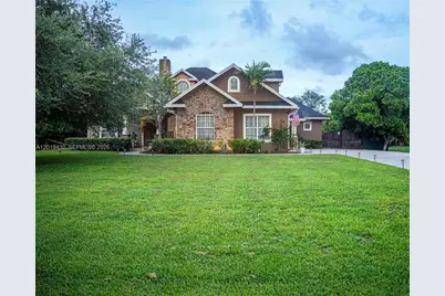 2640 SW 137th Ter, Davie, FL 33330 - Photo 4
