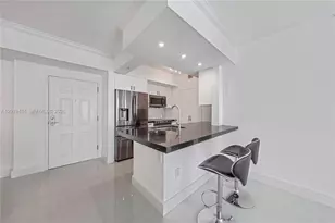 2000 N Bayshore Dr, Miami, FL 33137 - Photo 4