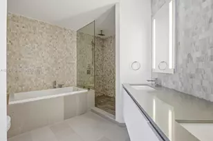 68 SE 6th St, Miami, FL 33131 - Photo 56