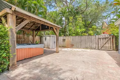 2301 Tequesta Ln, Coconut Grove, FL 33133 - Photo 24