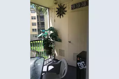8245 Lake Dr #204, Doral, FL 33166 - Photo 8
