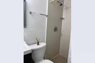 410 NW 31st St # 2, Miami, FL 33127 - Photo 10