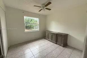 1604 Cypress Dr, Fort Myers, FL 33907 - Photo 8