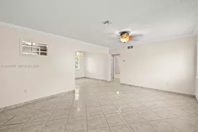 305 NW 111th St, Miami Shores, FL 33168 - Photo 8