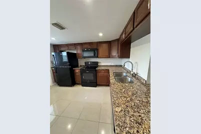 443 NE 195th St #345, Miami, FL 33179 - Photo 2