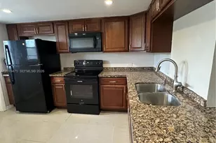 443 NE 195th St, Miami, FL 33179 - Photo 2