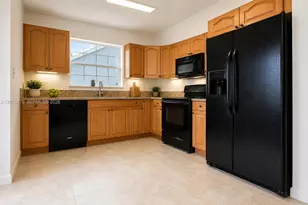 [Address not provided], Hialeah, FL 33015 - Photo 4