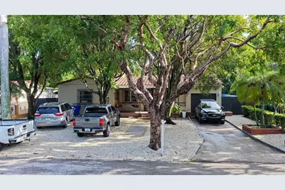 224 NE 47th St, Miami, FL 33137 - Photo 2