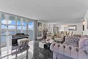 301 174, Sunny Isles Beach, FL 33160 - Photo 4