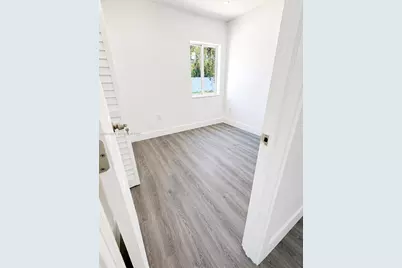 1881 NW 157th St, Miami Gardens, FL 33054 - Photo 8