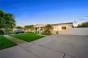 3021 N 72nd Way, Hollywood, FL 33024 - Photo 28