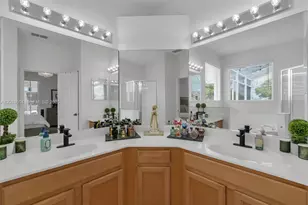 447 Higher Combe Dr, Davenport, FL 33897 - Photo 28