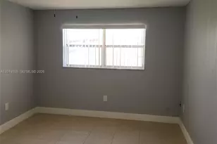 2811 N Pine Island Rd, Sunrise, FL 33322 - Photo 12