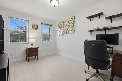 914 SW 151st Pl, Miami, FL 33194 - Photo 10