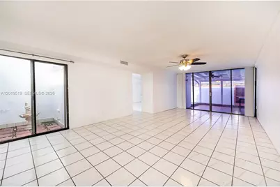 1220 SW 131st Place Cir W #1220, Miami, FL 33184 - Photo 6