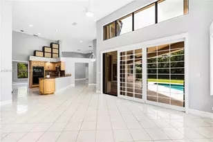1256 S Manor Dr S, Weston, FL 33326 - Photo 12