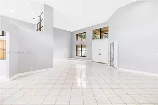 1256 S Manor Dr S, Weston, FL 33326 - Photo 8
