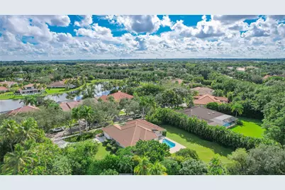 1256 S Manor Dr S, Weston, FL 33326 - Photo 32
