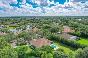 1256 S Manor Dr S, Weston, FL 33326 - Photo 32