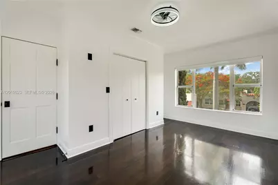 31 NE 46th St, Miami, FL 33137 - Photo 36