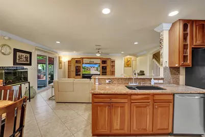 12818 SW 47th St, Miramar, FL 33027 - Photo 48