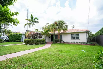 475 S Shore Dr, Miami Beach, FL 33141 - Photo 1